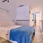 Apartment Liceu By Gaiarooms