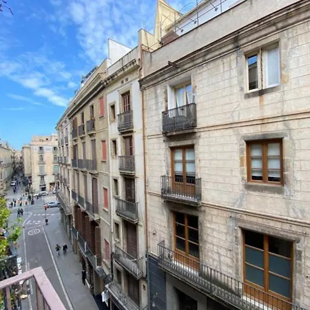 Apartmán Liceu By Gaiarooms